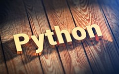 【ITエンジニアを目指す学生向け】Pythonとは？
