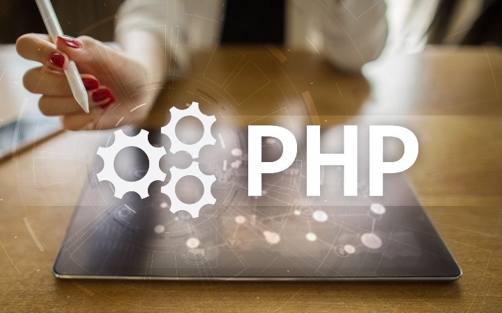 PHPとは？HTMLとの違いや学生が学習するメリットを解説